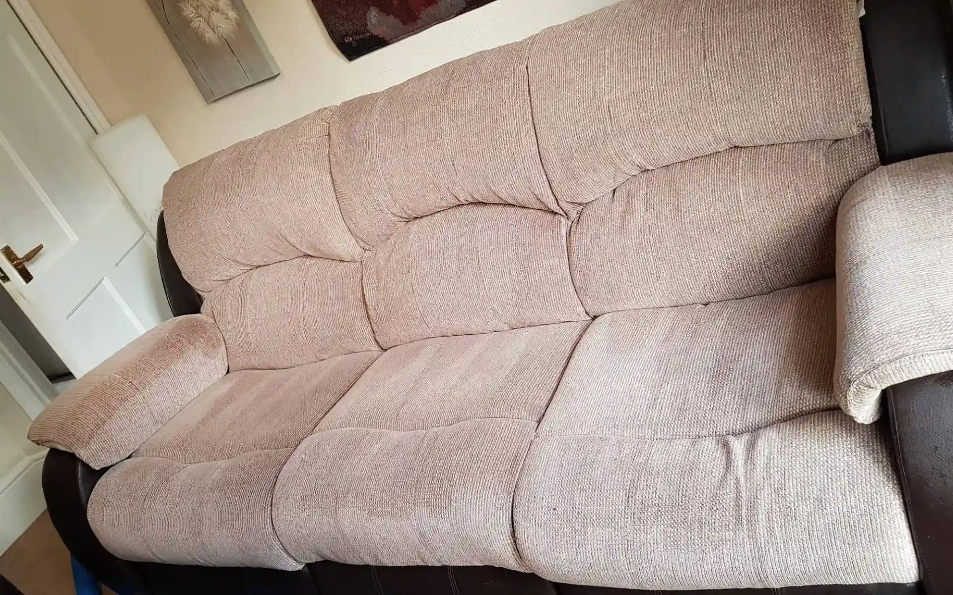 Sauberes Sofa – Sofareinigung mit sichtbarem Ergebnis in Köln