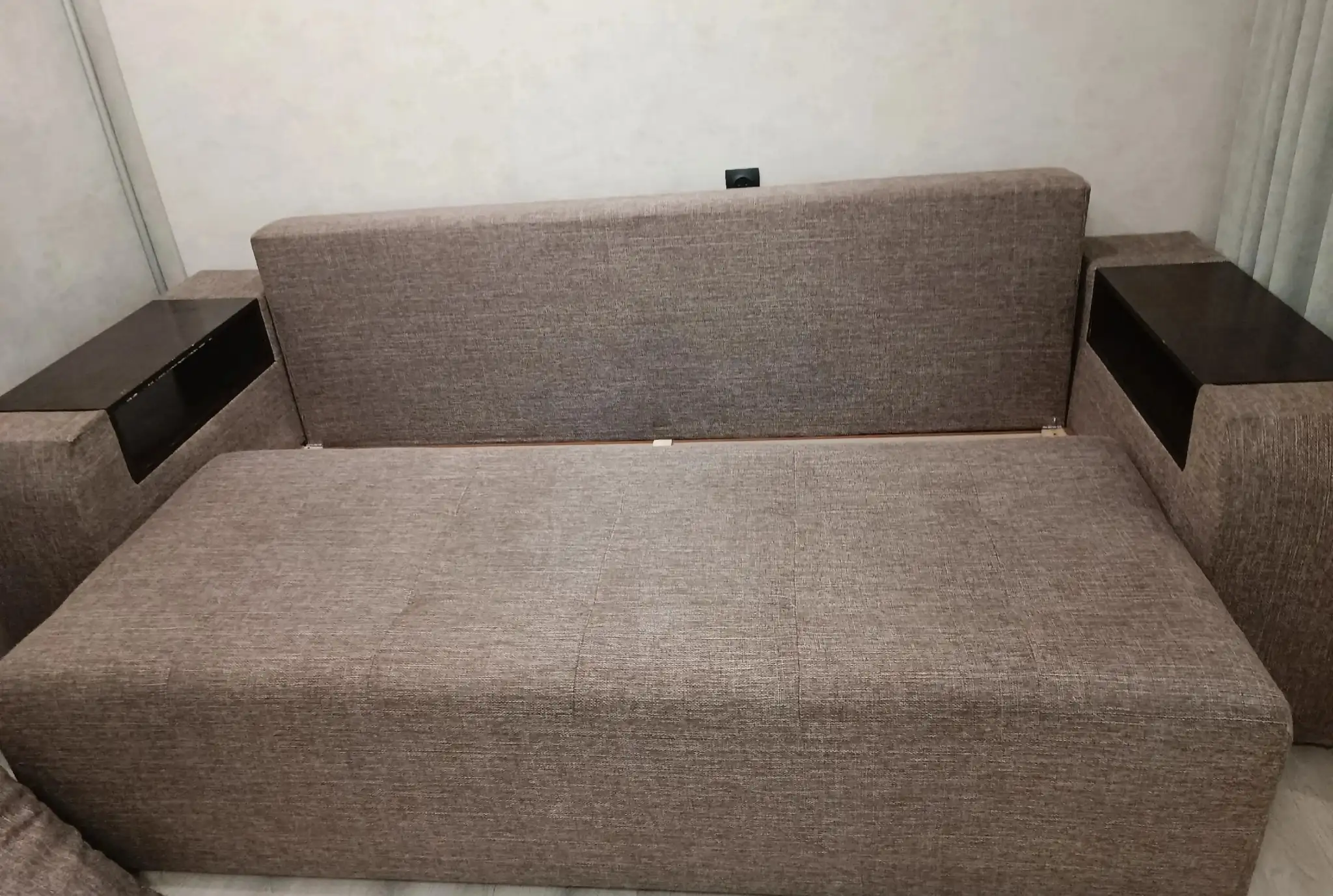 Sauberes Sofa nach der Polsterreinigung in Solingen